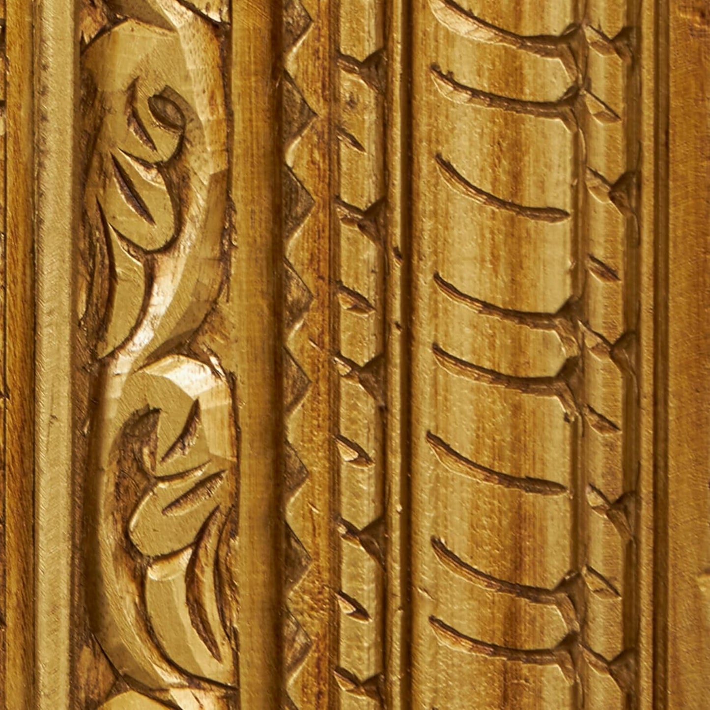 Deco 79 Mango Wood Wall Sculpture