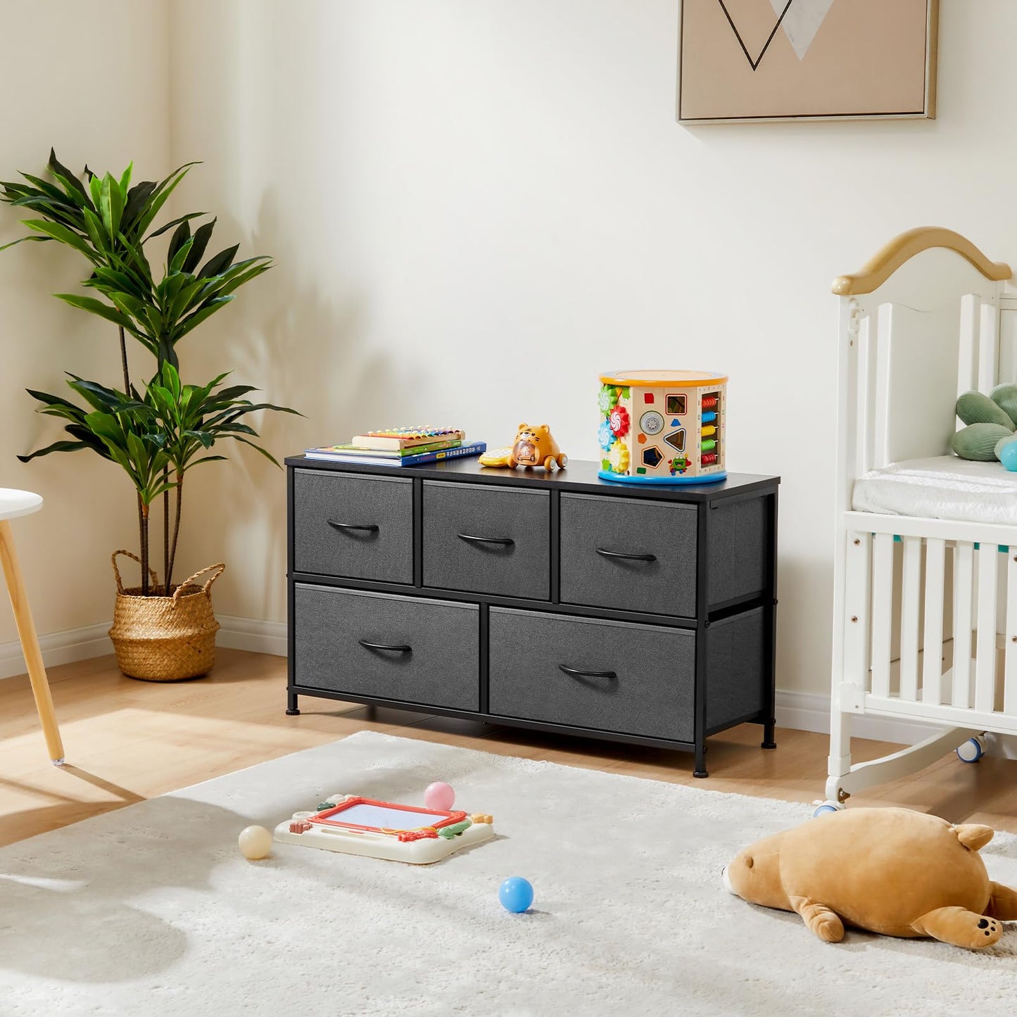 OLIXIS 5-Drawer Dresser, Black