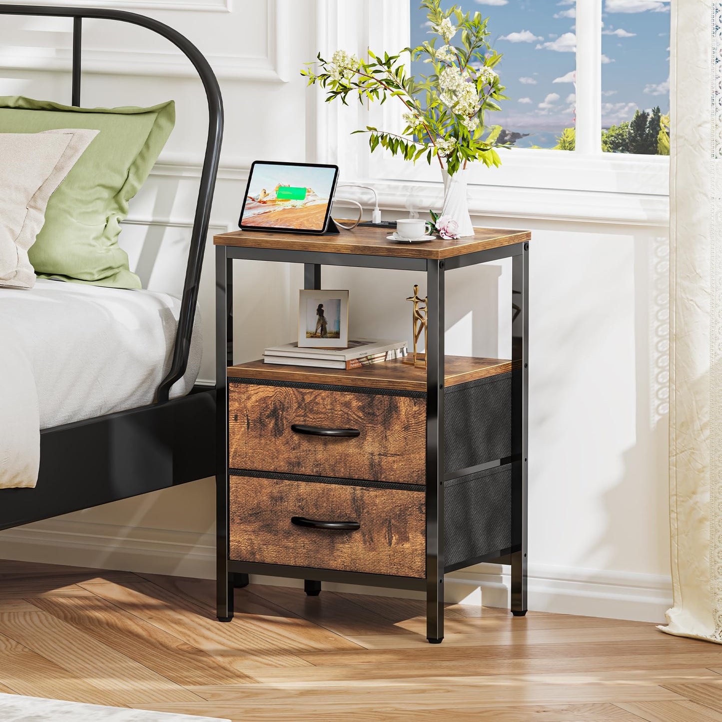 Huuger Nightstand – Rustic Brown/Black