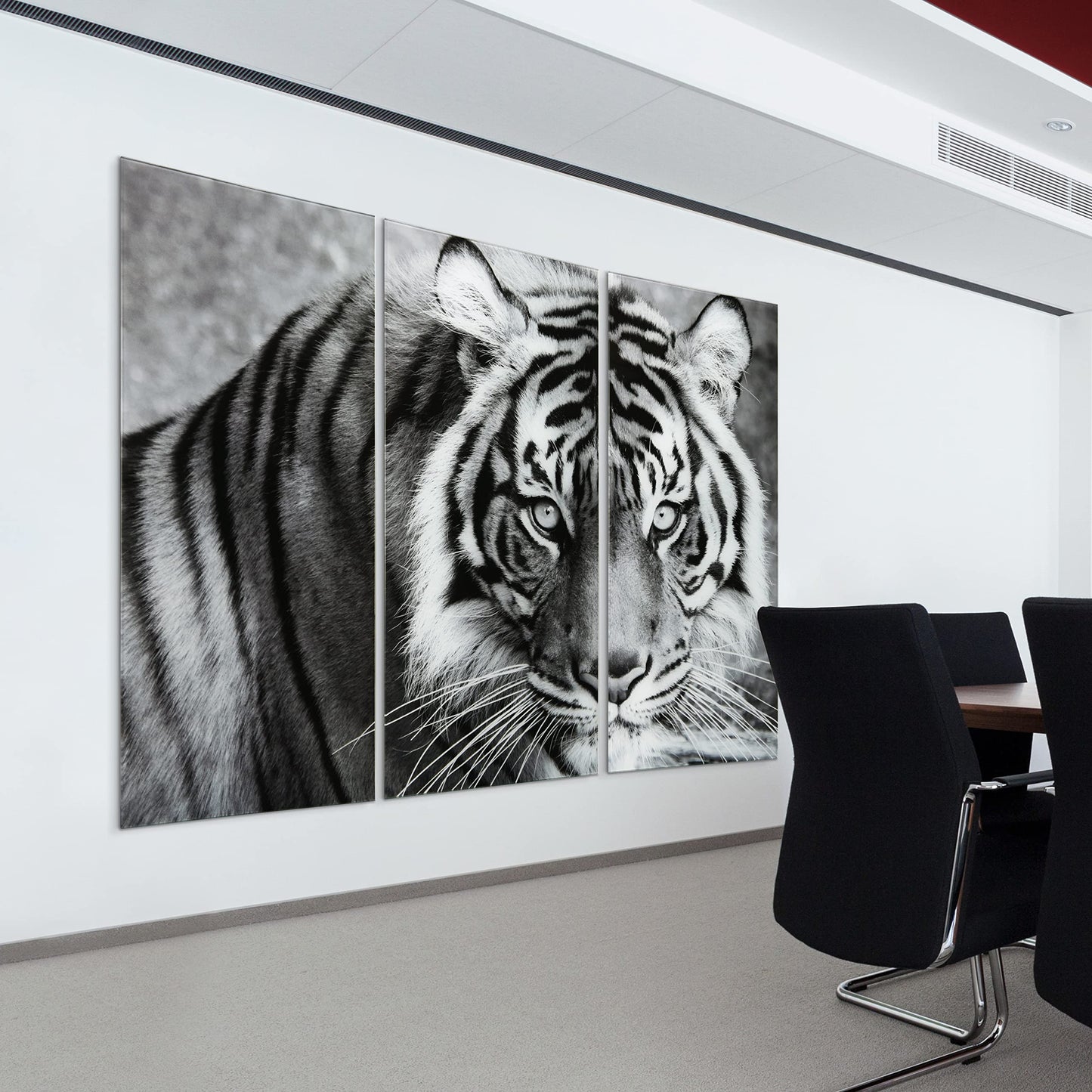 King of the Jungle Glass Wall Art